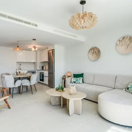 Lejlighed Ultimate - Stylish With Great Views In Aranya Estepona
