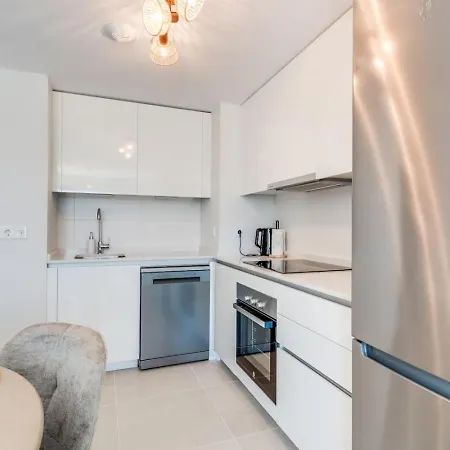 Apartment Aranya - Stylish Apt. With Great Views