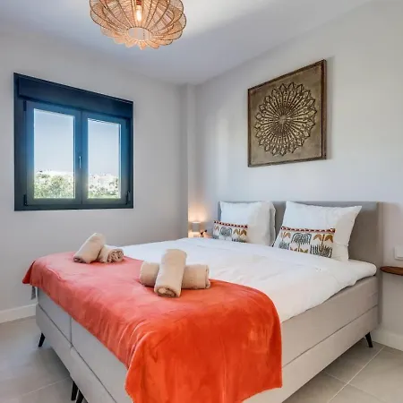 Aranya - Stylish Apt. With Great Views Estepona