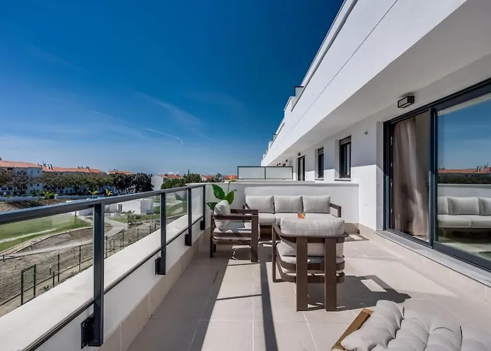 Ultimate - Stylish With Great Views In Aranya