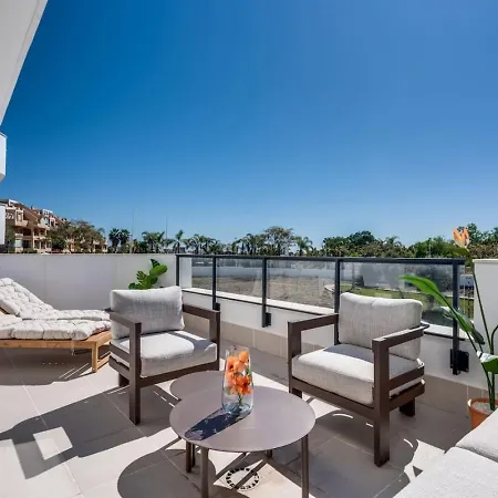 Ultimate - Stylish With Great Views In Aranya *